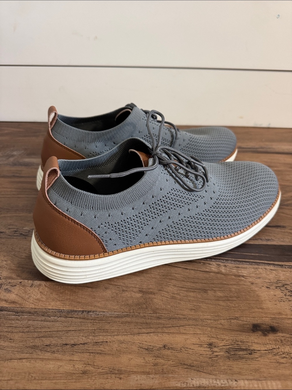 Vilocy Men’s Casual Dress Sneakers / Knit Oxford Business Casual Shoes
